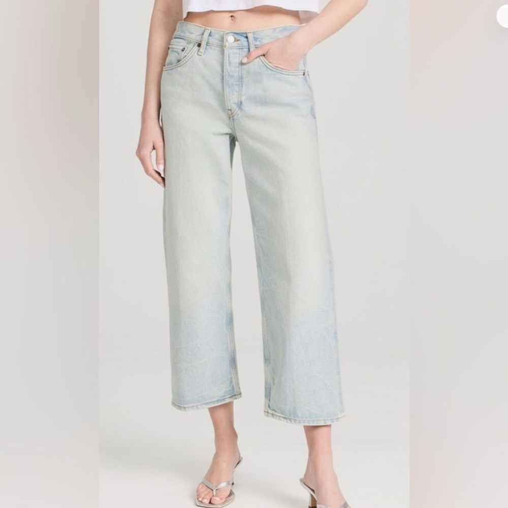 RE/DONE Loose Crop Jeans - Light Blue (Ranchwater). Size: 31”